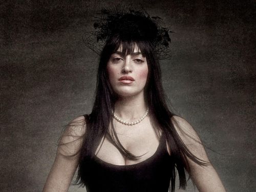 BMG Italy, Roshelle entra nel roster