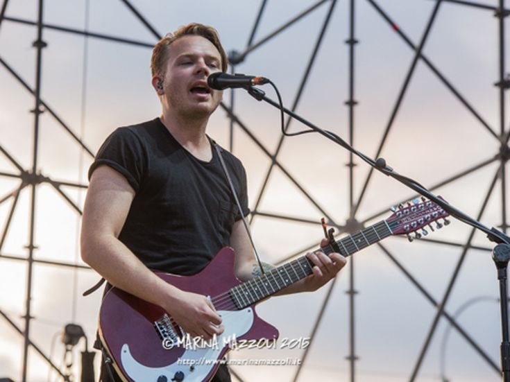 Concerti, George Ezra: spostato e posticipato il live a Milano. Annullato a Roma
