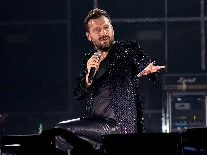 Cesare Cremonini compie vent'anni Cesare Cremonini compie vent'anni