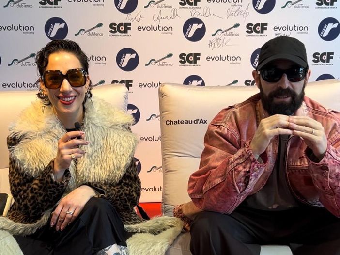 Sanremo 2025 i Coma_Cose tra meme e canzoni riflessive