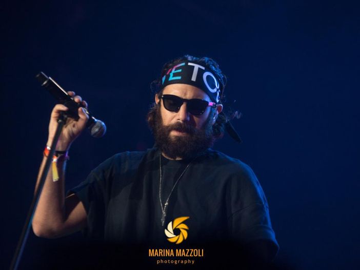 Thegiornalisti, non c'è niente di male ad essere 'pop': ecco com'è stato il primo concerto nei palasport Thegiornalisti, non c'è niente di male ad essere 'pop': ecco com'è stato il primo concerto nei palasport