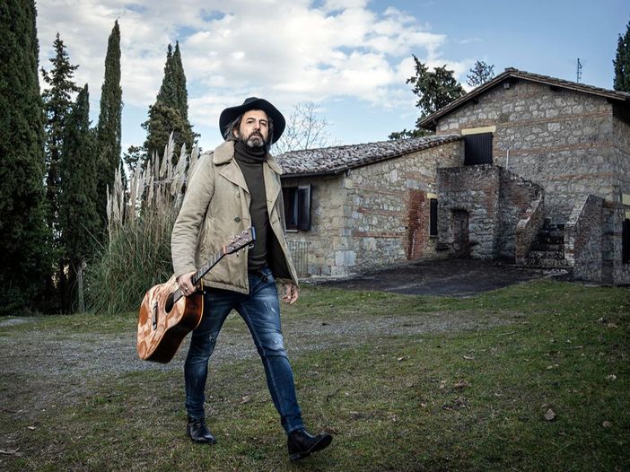 Omar Pedrini rilegge i Timoria in un album live