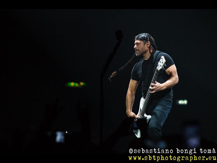 Foto esclusive dei Metallica in studio sul sito del loro club