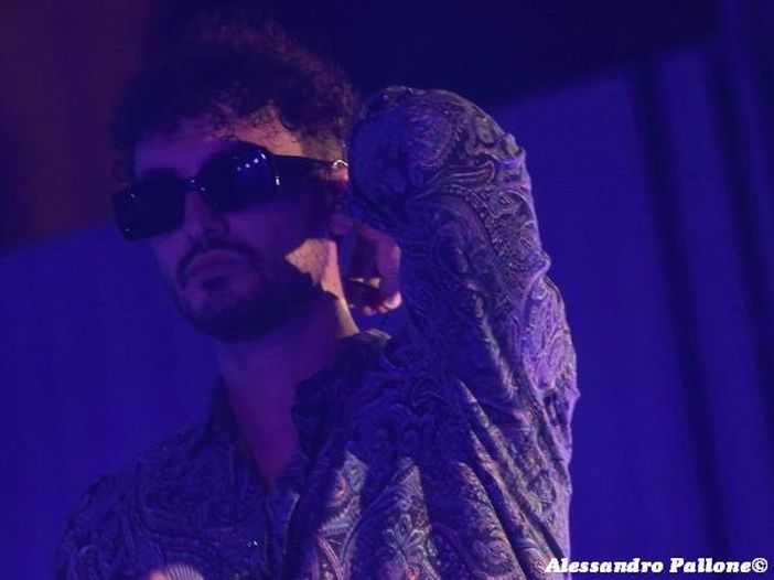 Carl Brave si separa da Franco126 (per ora): 'In tour come solista. Palasport? Mo' vediamo' - INTERVISTA Carl Brave si separa da Franco126 (per ora): 'In tour come solista. Palasport? Mo' vediamo' - INTERVISTA