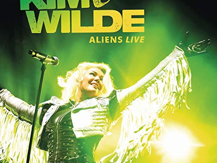 Kim Wilde si d&agrave; al giardinaggio in tv 