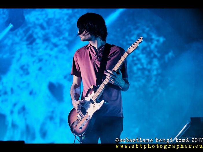L'olio italiano di Jonny Greenwood dei Radiohead: 60£ al litro L'olio italiano di Jonny Greenwood dei Radiohead: 60£ al litro