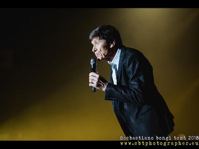 Morandi: forse un musical con la Cuccarini