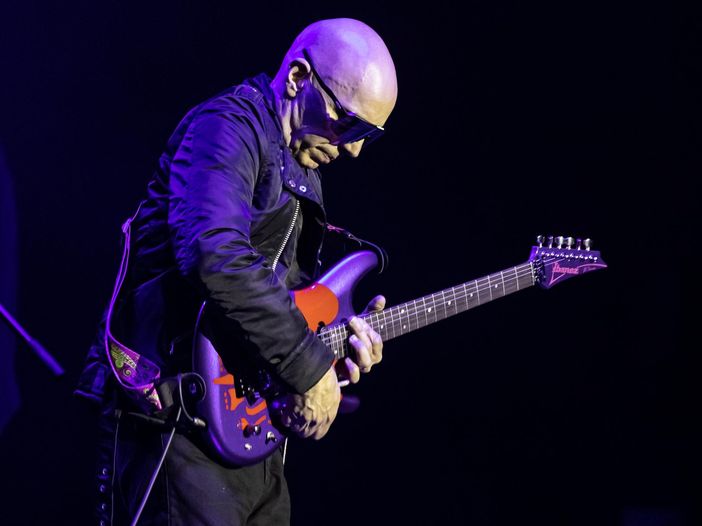 Joe Satriani ha parlato del talento chitarristico di Kurt Cobain