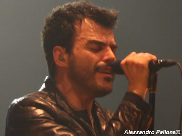 Francesco Renga: intervista e prove del tour in anteprima, guarda il video