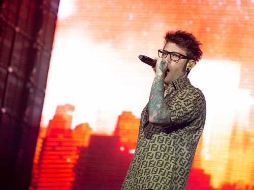 Fedez, ricavi in calo dopo il divorzio da J-Ax e Rovazzi