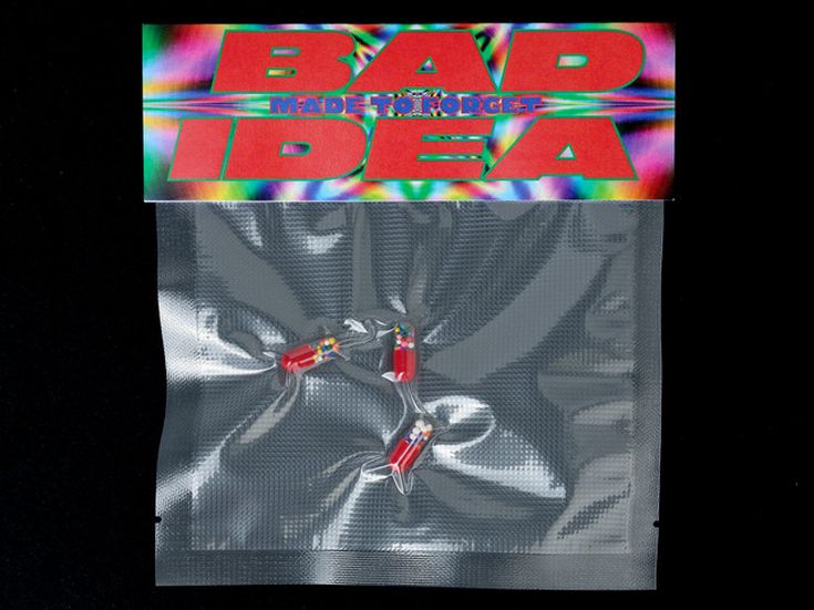 La copertina di &quot;CAMO&quot;