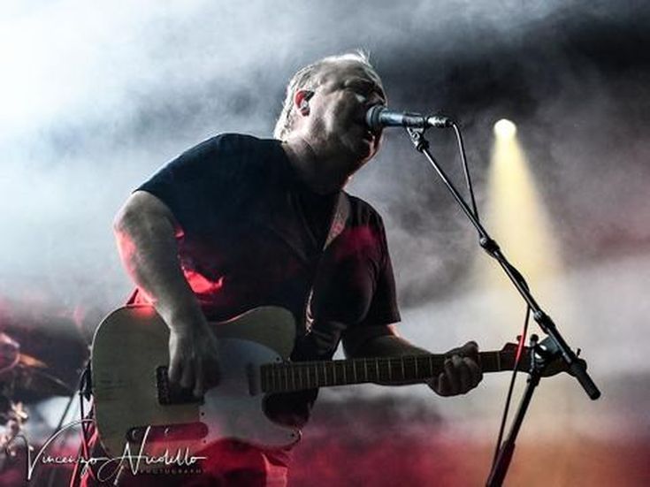 Pixies: il video ufficiale di &apos;Ring the bell&apos; è diretto da due superfan - GUARDA