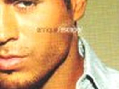 Gli chiedono della Kournikova, Enrique Iglesias perde le staffe
