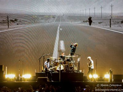 U2