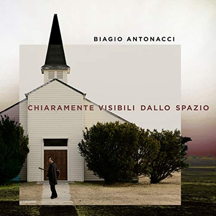 https://images.rockol.it/cQ_zbNBg1b2ZCZ7q_GUfTJpuuAE=/700x0/smart/rockol-img/img/foto/upload/chiaramente-visibili-dallo-spazio-antonacci-biagio-cover-ts1573263258.jpg https://images.rockol.it/cQ_zbNBg1b2ZCZ7q_GUfTJpuuAE=/700x0/smart/rockol-img/img/foto/upload/chiaramente-visibili-dallo-spazio-antonacci-biagio-cover-ts1573263258.jpg
