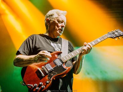 I New Order fondano un nuovo gruppo senza Peter Hook. Album in ottobre