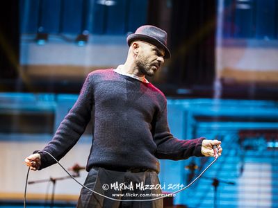 Raiz presenta l’esordio solista &apos;Wop&apos;: il ciclo con gli Almamegretta si è chiuso