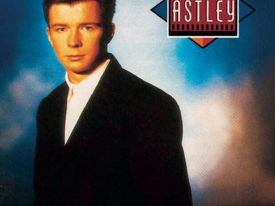 L&apos;autore di Rick Astley: &apos;Sfruttato da YouTube come un immigrato a Dubai&apos;