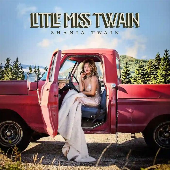 https://images.rockol.it/coO9ffjIFPXRuwZAKegKZ7Cvbpg=/700x0/smart/rockol-img/img/foto/upload/shania-twain-little-miss-twain.jpg