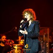 26 aprile 2022 - Teatro Carlo Felice - Genova - Fiorella Mannoia in concerto 26 aprile 2022 - Teatro Carlo Felice - Genova - Fiorella Mannoia in concerto