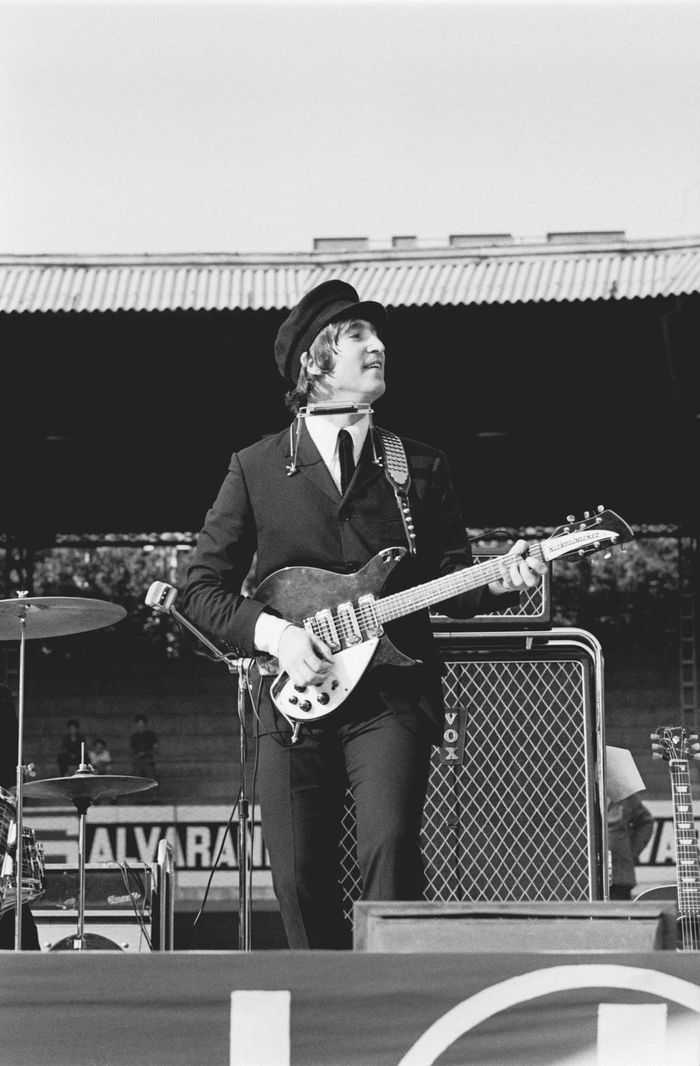 https://images.rockol.it/cydlwHFrGbQ2ZUE9wei8ytS4A9k=/700x0/smart/rockol-img/img/foto/upload/beatles-183-1a-credit-maria-vittoria-backhaus.jpg