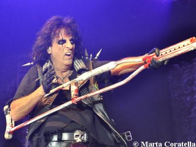 Alice Cooper batte le star a golf
