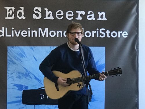 Beats, Ed Sheeran testimonial delle nuove cuffie - VIDEO