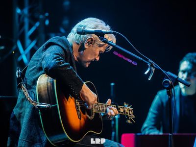 Con Ron anche De Gregori e Renato Zero a ‘Amici miei’