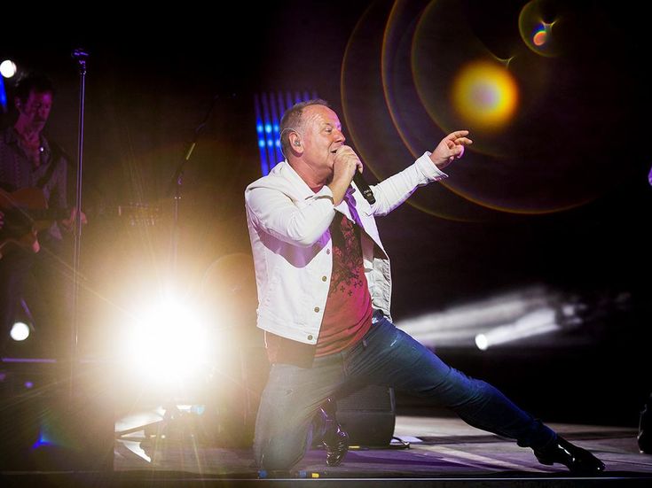Tornano i Simple Minds, cinici e romantici 