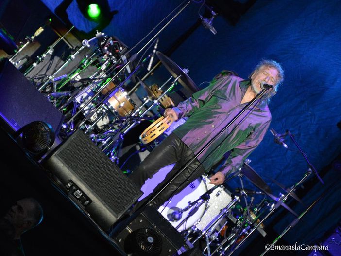 Robert Plant, a Manchester con la Krauss suonati brani dei Led Zeppelin