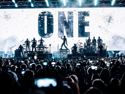 Robbie Williams si unisce al concerto per la regina Elisabetta