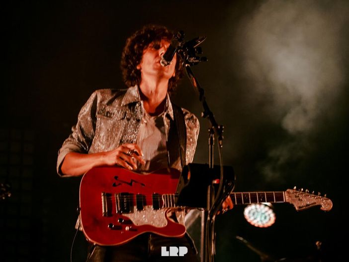 Ermal Meta, &quot;Odio le favole&quot; in versione acustica e #NoFilter - Video