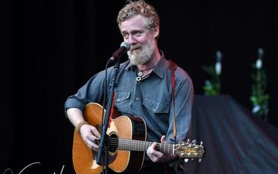 17 giugno 2019 - Collisioni Festival - Piazza Colbert - Barolo (Cn) - Glen Hansard in concerto 17 giugno 2019 - Collisioni Festival - Piazza Colbert - Barolo (Cn) - Glen Hansard in concerto