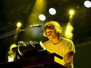 Classifiche UK: primo Paolo Nutini, iniziano bene i nuovi Vamps