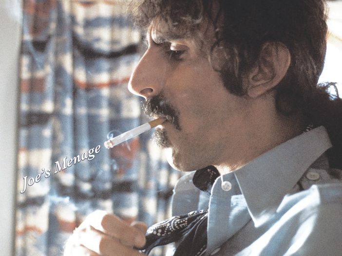 Il documentario su Frank Zappa finanziato tramite Kickstarter suscita discordie fra i figli-eredi del musicista: Dweezil ricorre a un avvocato