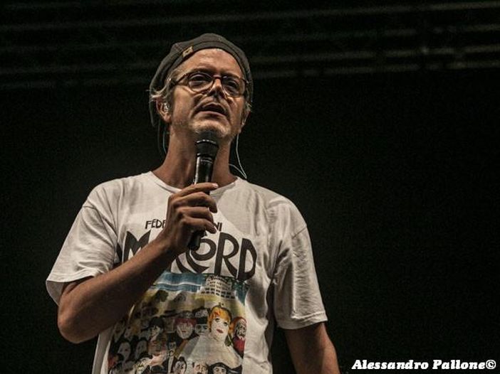 Bersani in concerto svela di aver avuto un tumore ai polmoni