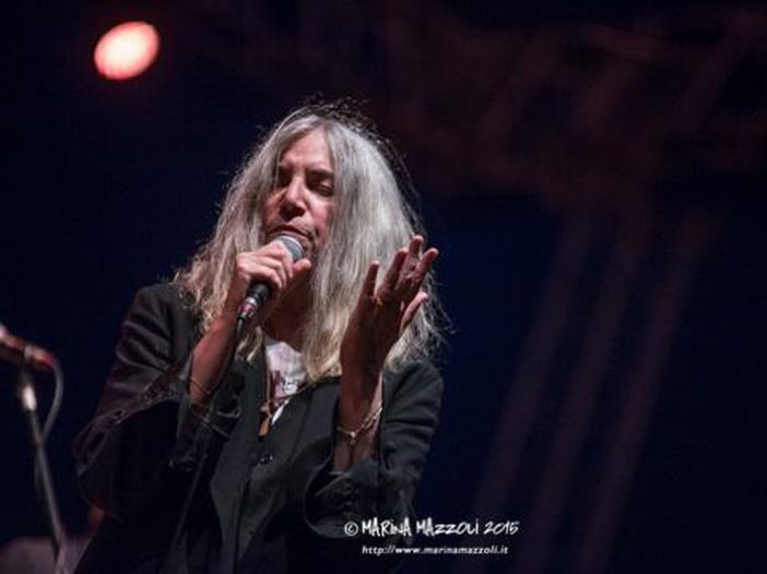 Accadde oggi 1 marzo: Patti Smith, Jim Morrison, Ke$ha, Enzo Avitabile, Harry Belafonte, Nik Kershaw, Lucio Dalla, Pink Floyd, Roger Daltrey, Justin Bieber, Angie Stone
