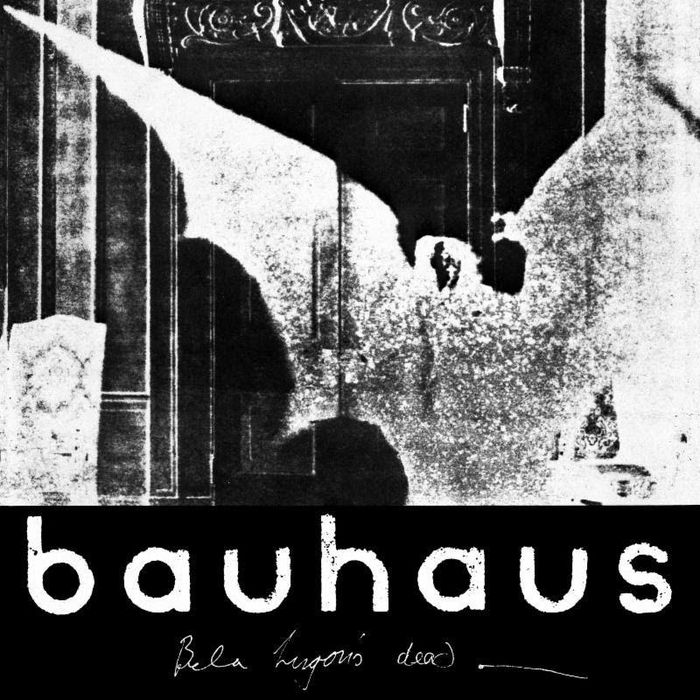 https://images.rockol.it/emS43qVln1MtXblW5a-JFljM2dI=/700x0/smart/rockol-img/img/foto/upload/bauhaus-the-bela-session-album-remaster-artwork.jpg