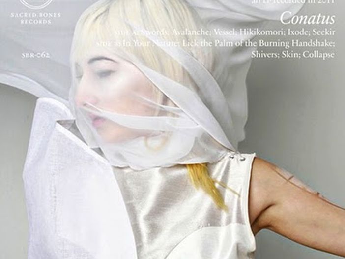 Zola Jesus su Grimes: "è la voce del privilegio fascista del silicio" Zola Jesus su Grimes: "è la voce del privilegio fascista del silicio"