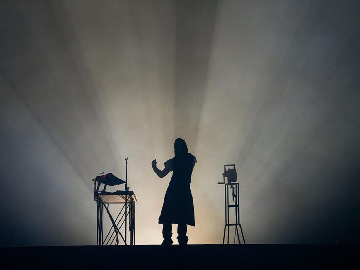 Canzoni italiane dal 2000 al 2020: “Tu t’è scurdat’ ‘e me” di Liberato Canzoni italiane dal 2000 al 2020: “Tu t’è scurdat’ ‘e me” di Liberato
