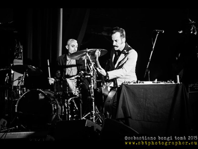 2 febbraio 2015 - Teatro Civico - La Spezia - Afterhours in concerto