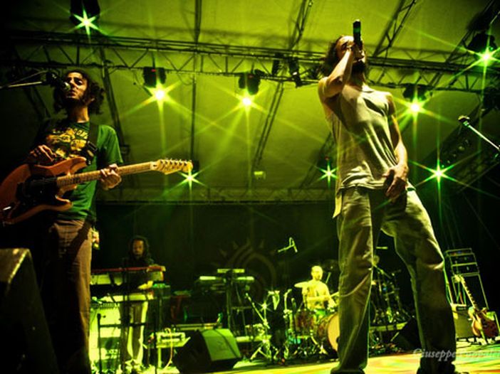 Mellow Mood - la recensione di &quot;Large&quot;