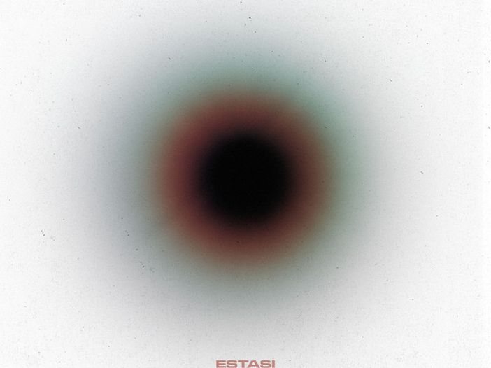 Gaia, torna &lsquo;Genesi&rsquo; con nuove canzoni (e in formato fisico)