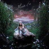 Suki Waterhouse - MEMOIR OF A SPARKLEMUFFIN