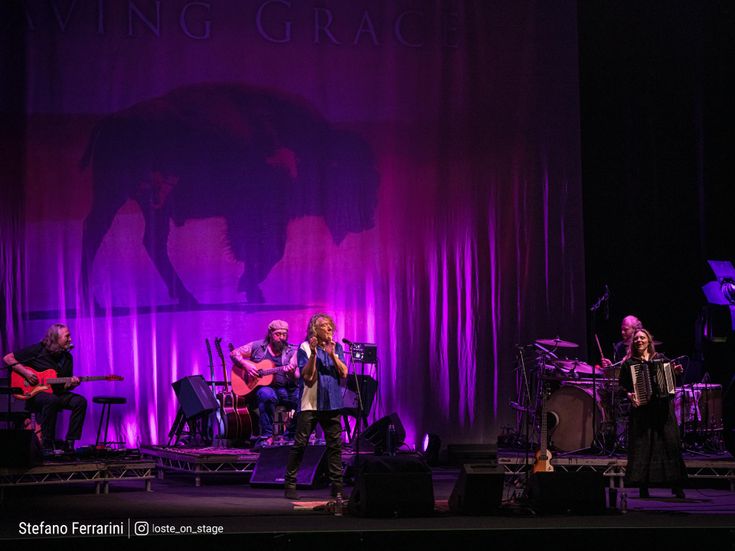 Robert Plant, si intitola 'lullaby and...The ceaseless roar' il nuovo album
