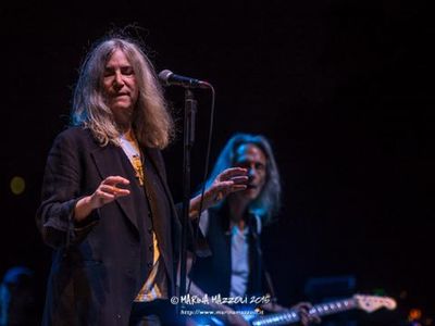 Patti Smith: ecco il nuovo pezzo &apos;Mercy is&apos;, con il Kronos Quartet - ascolta
