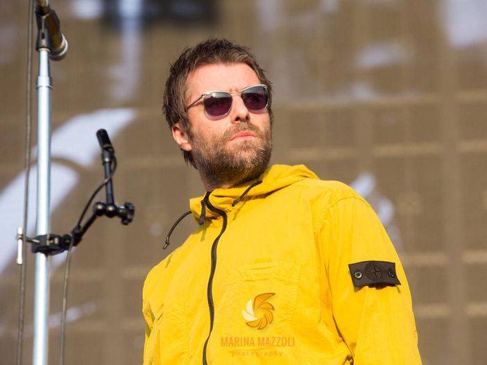 Liam Gallagher dice che il fratello Noel sta &#039;supplicando&#039; per partecipare al festival di Glastonbury