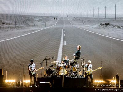 U2