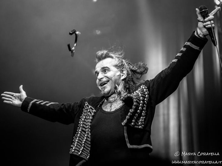 Piero Pelù lascia i Litfiba. Al suo posto Francesco Renga (ex Timoria)?