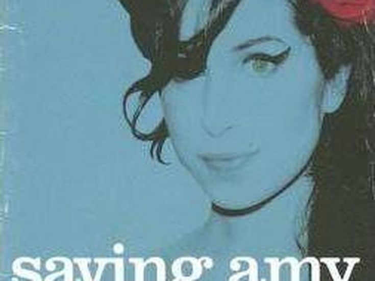 La famiglia di Amy Winehouse blocca la vendita del testo di 'Love is'